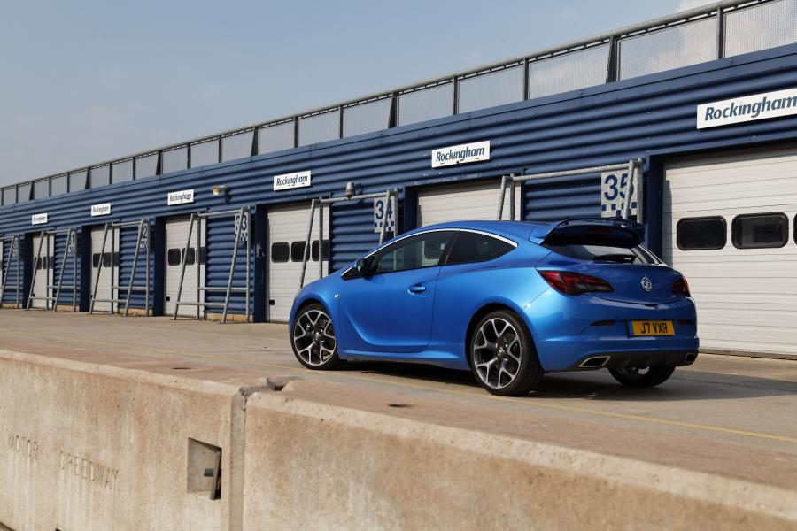  Vauxhall Astra VXR 2012 года  (фото 44 из 274)